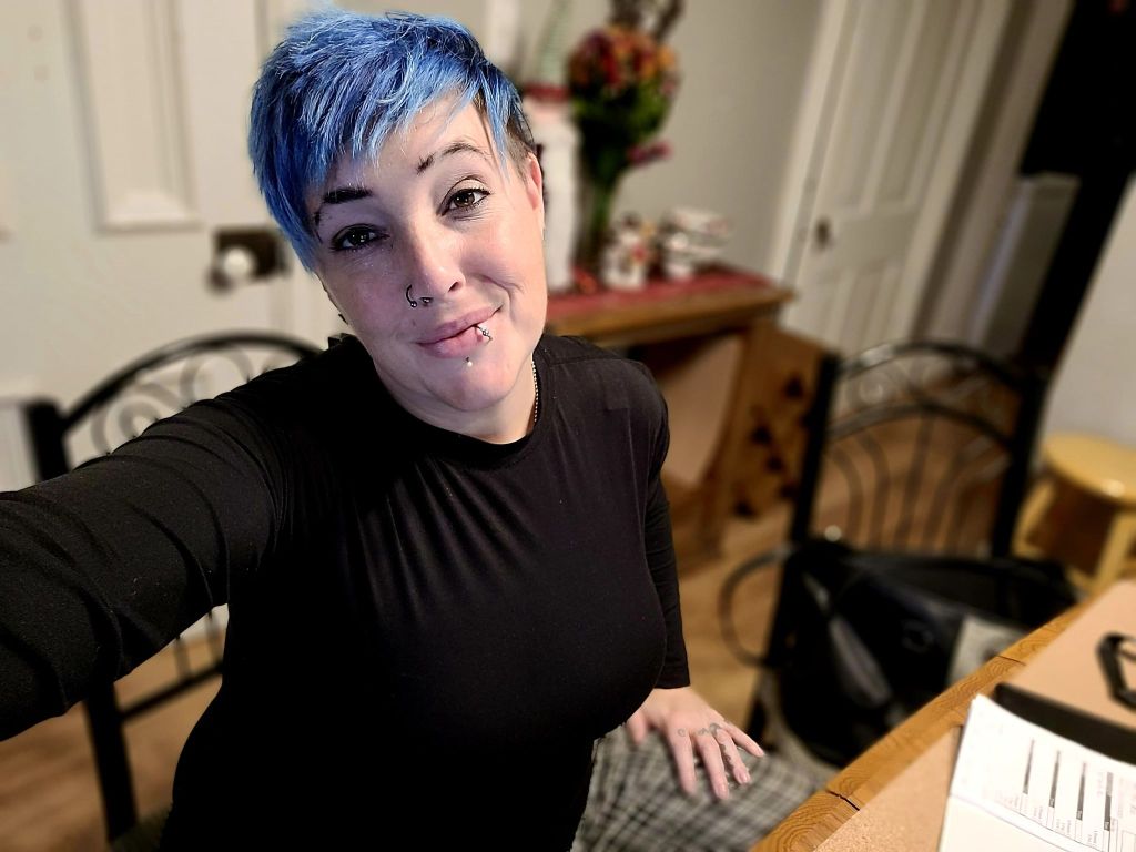 On the Edge of&nbsp;Seventeen